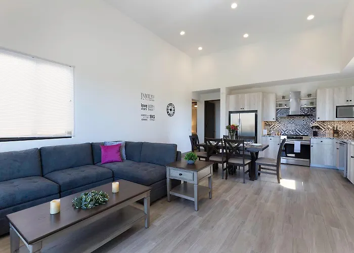 Сasa de vacaciones Cozy 2 Bedroom At Mavila Gym & Access Cabo San Lucas